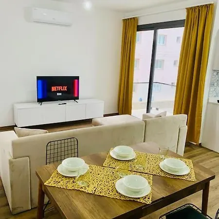 просторная с видом на горы и море Apartment Karavas (Northern Cyprus)